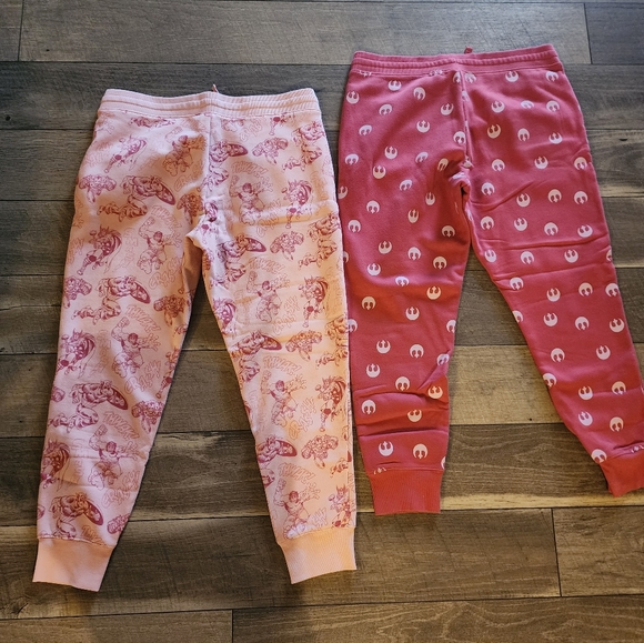 Amazon Essinatals Sweatpants Bundle - Picture 8 of 16